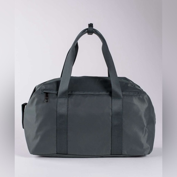 ✨DISCOUNTED✨ Lululemon Fast Track Duffel Gym Travel Beach Bag -  Dark Forest - Picture 4 of 16